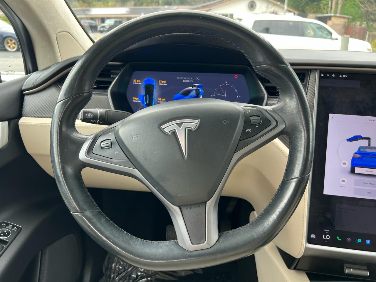 Tesla Model X  2018