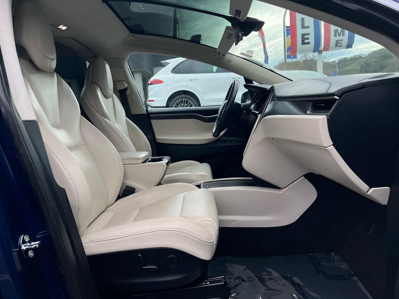 Tesla Model X  2018