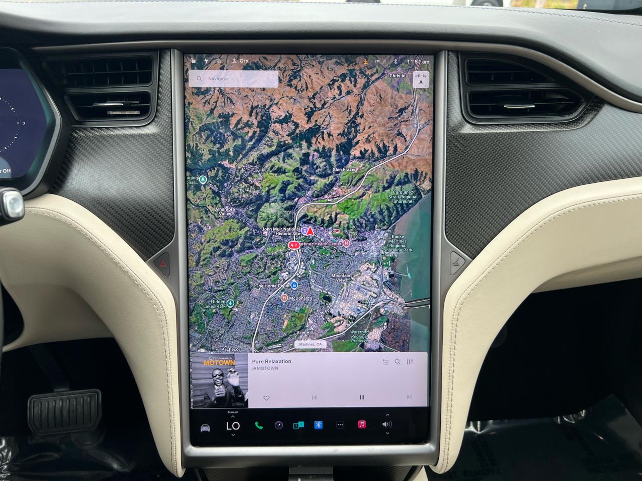 Tesla Model X  2018