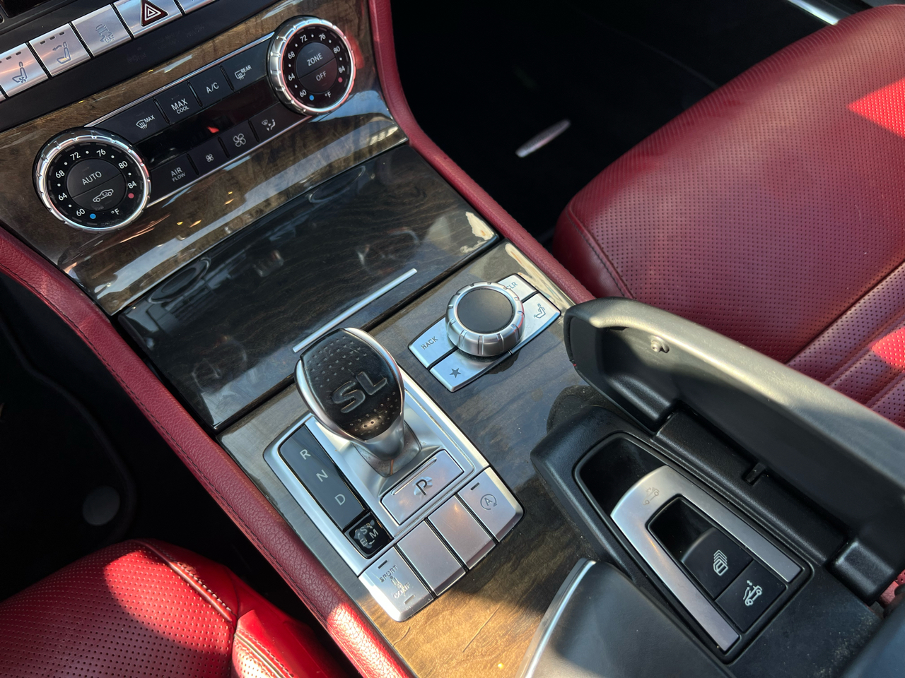 Mercedes-Benz SL-Class  2015