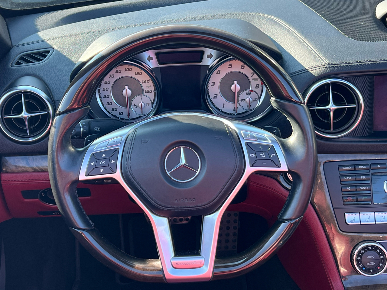 Mercedes-Benz SL-Class  2015