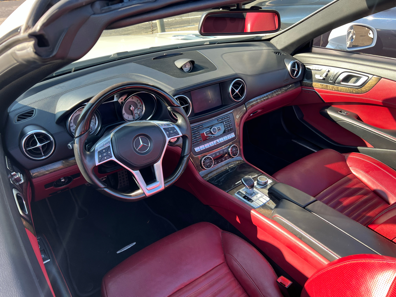 Mercedes-Benz SL-Class  2015