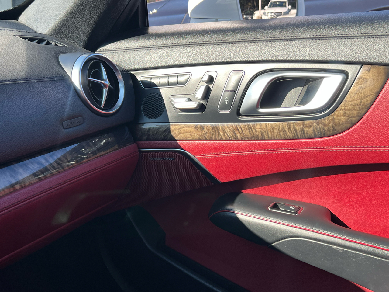 Mercedes-Benz SL-Class  2015