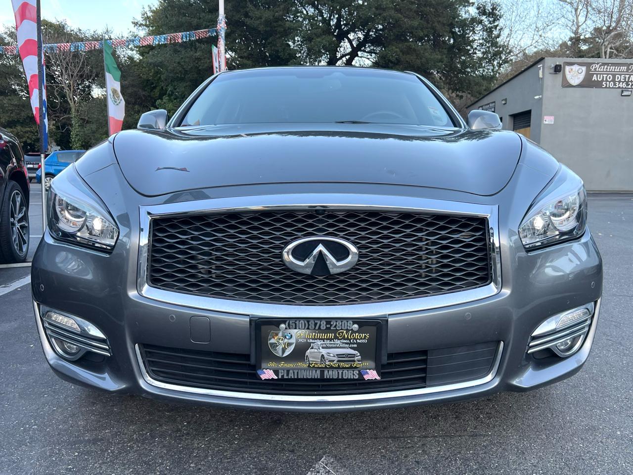 Infiniti Q70 3.7 LUXE RWD 2019