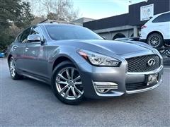 2019 Infiniti Q70 