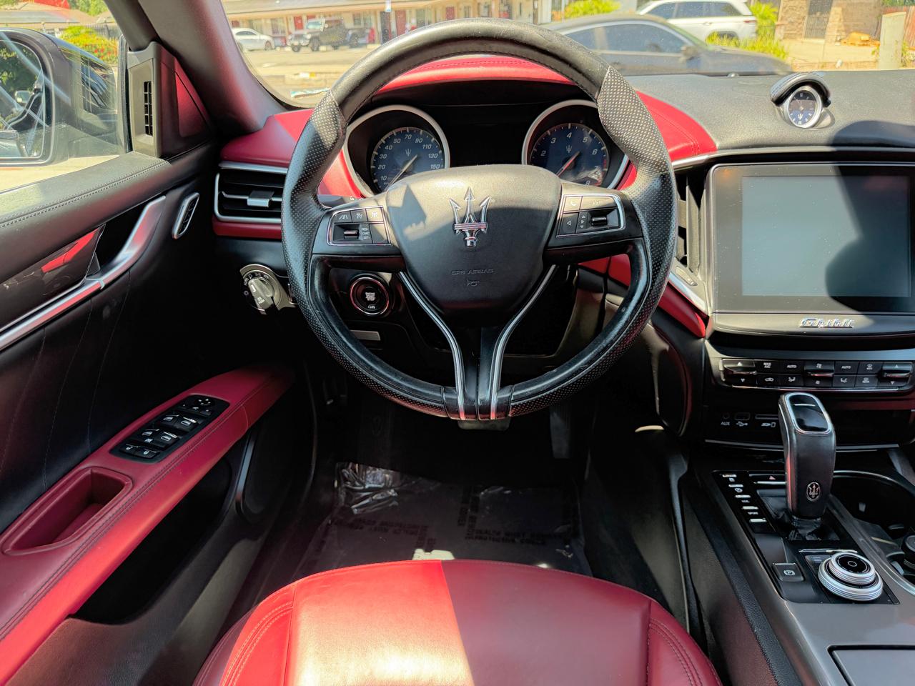 Maserati Ghibli  2020