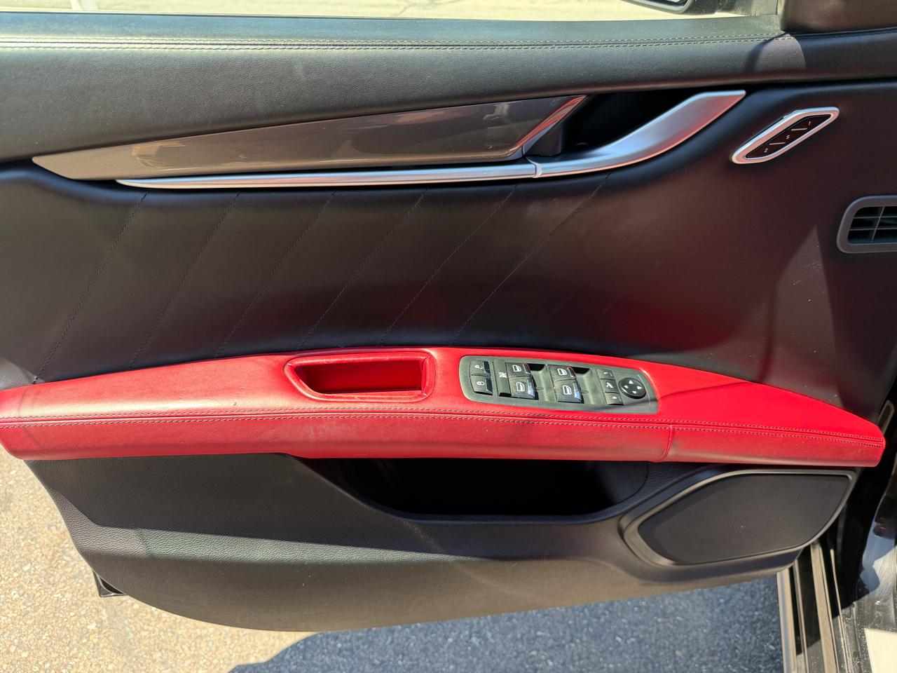 Maserati Ghibli  2020