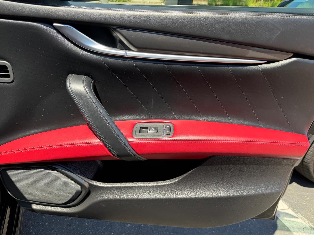Maserati Ghibli  2020