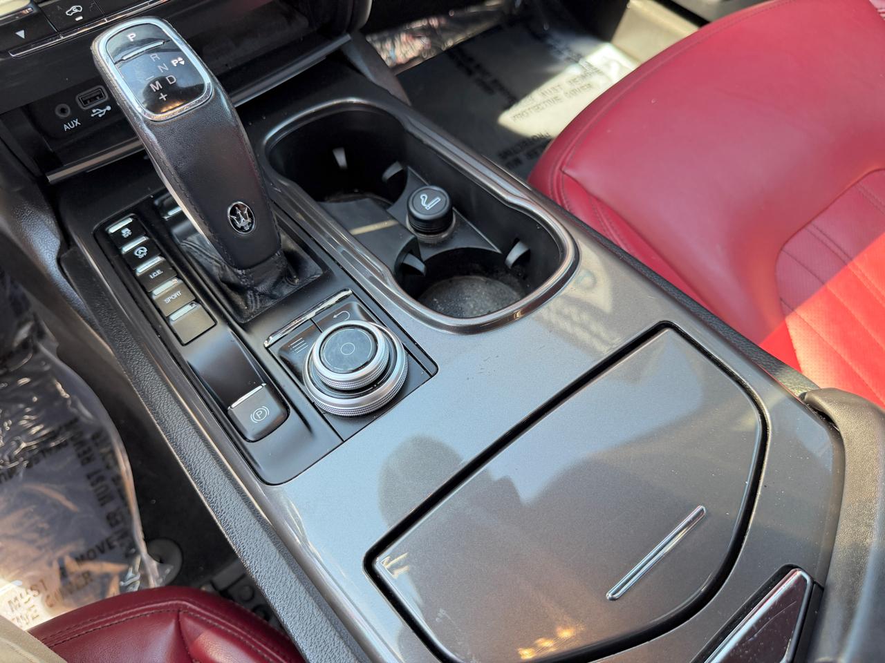 Maserati Ghibli  2020