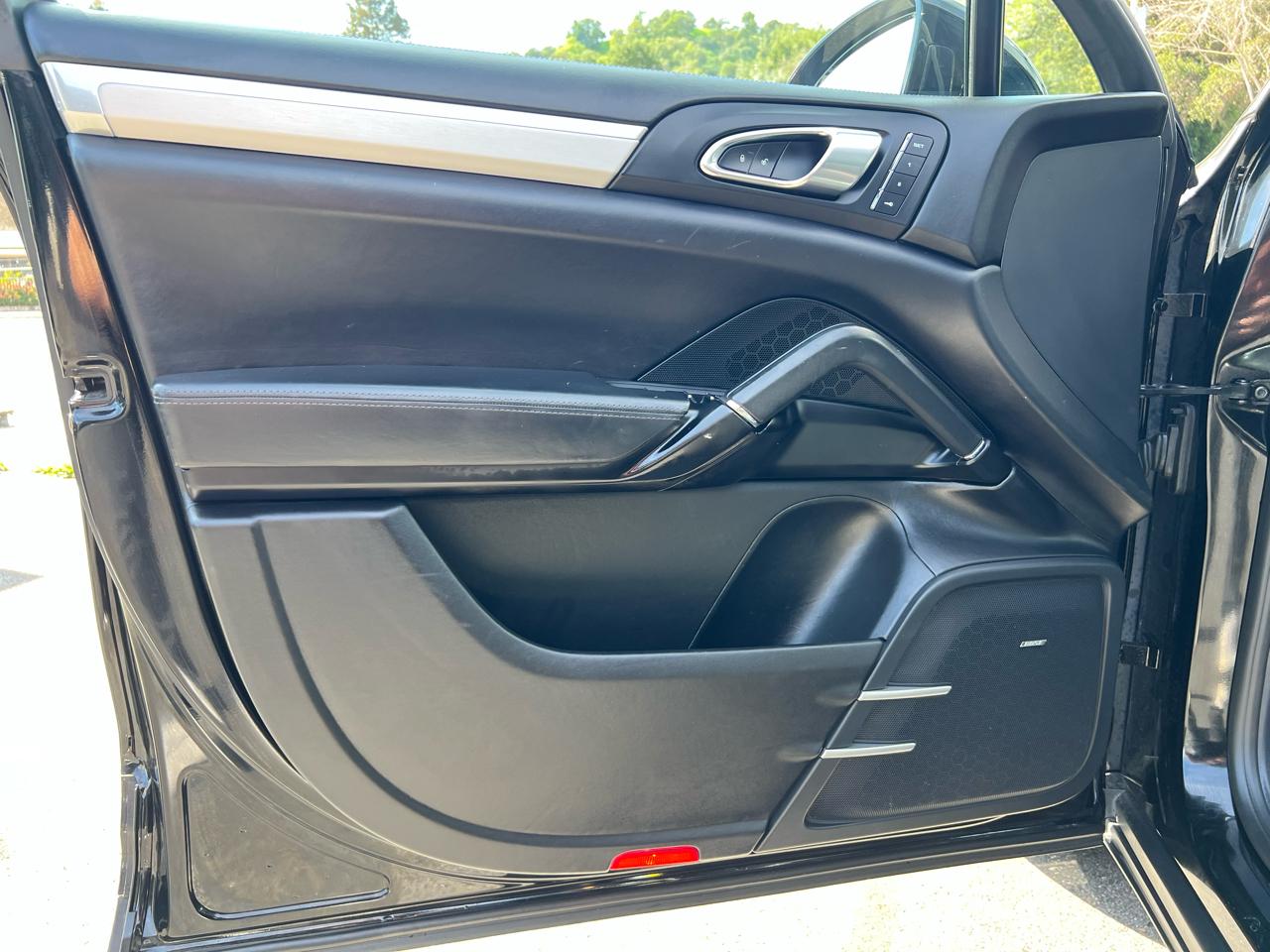 Porsche Cayenne  2016