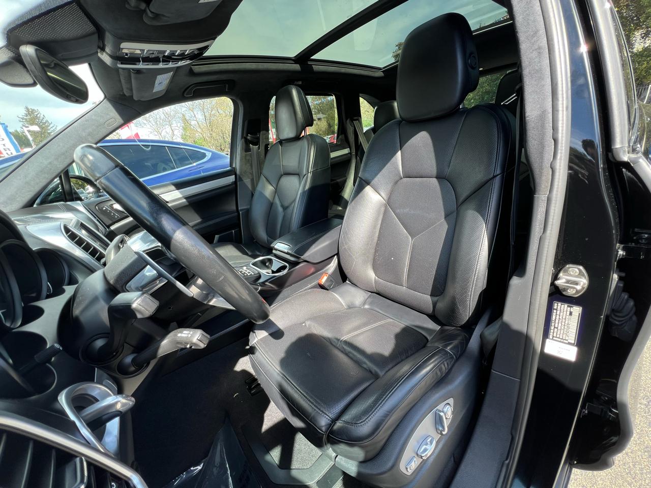 Porsche Cayenne  2016