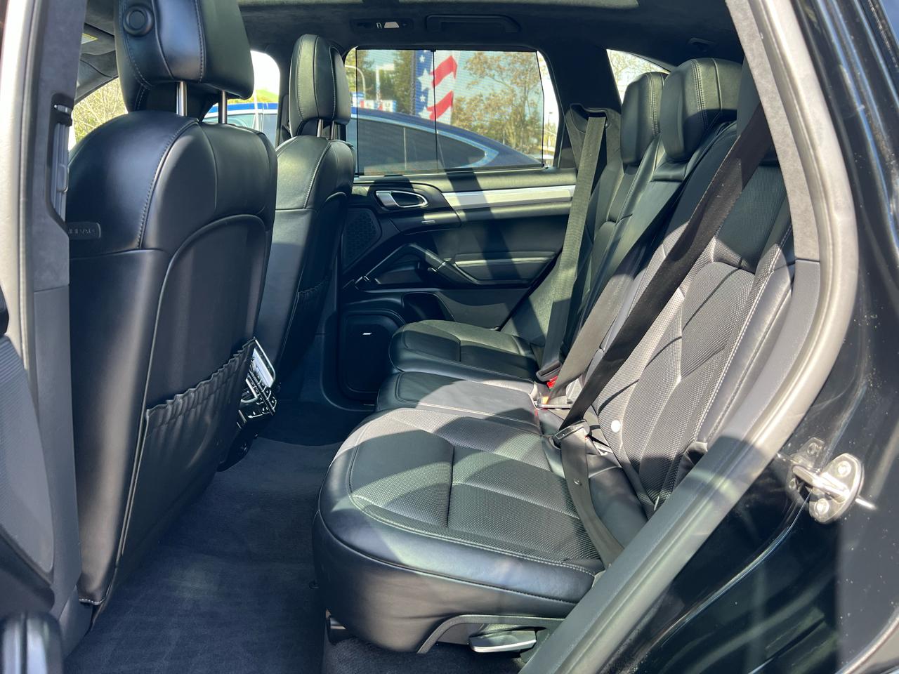 Porsche Cayenne  2016