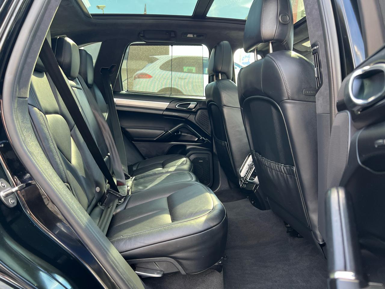 Porsche Cayenne  2016