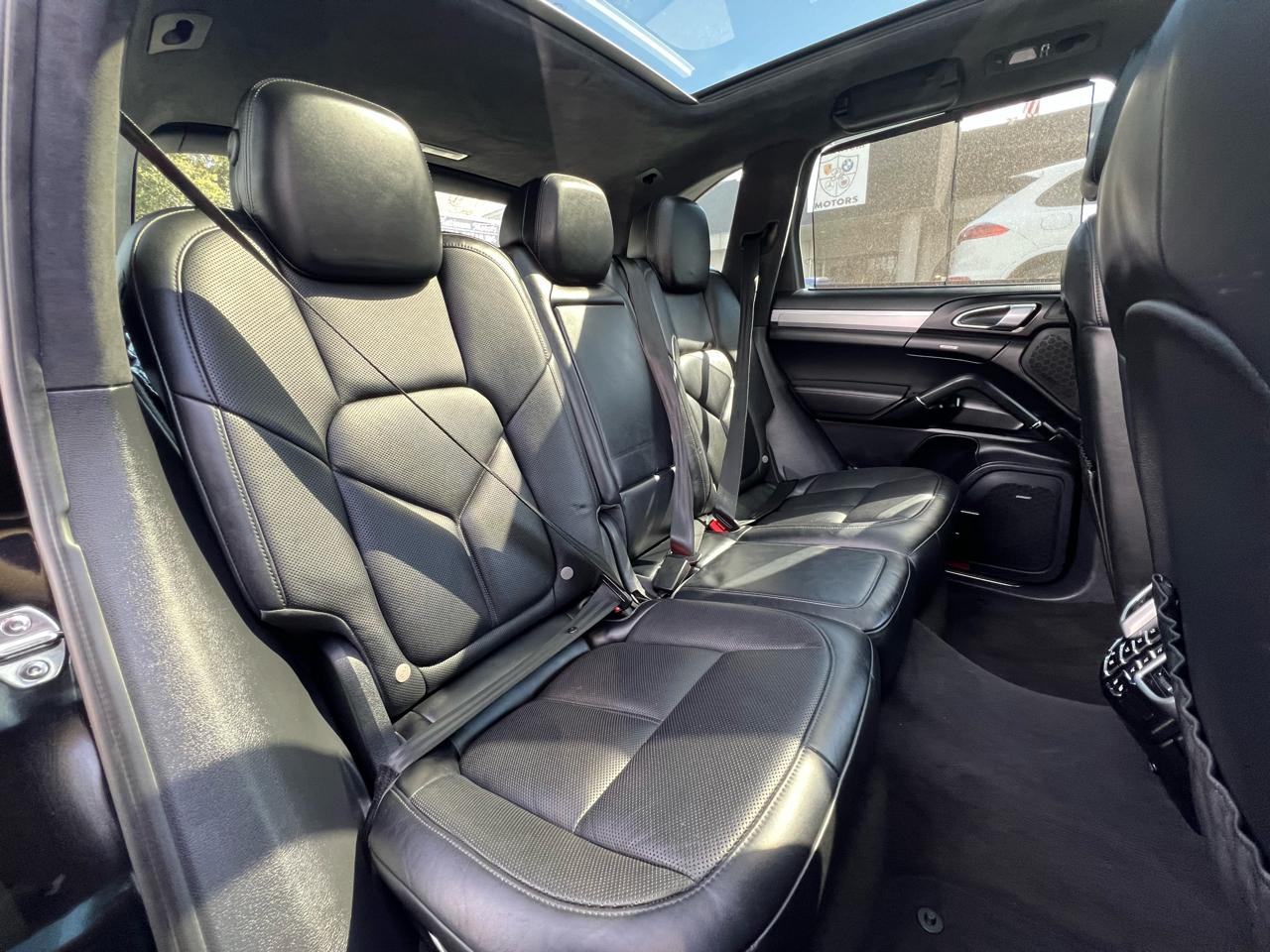 Porsche Cayenne  2016