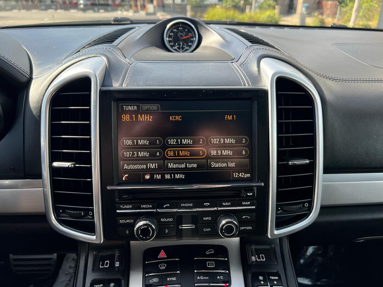 Porsche Cayenne  2016