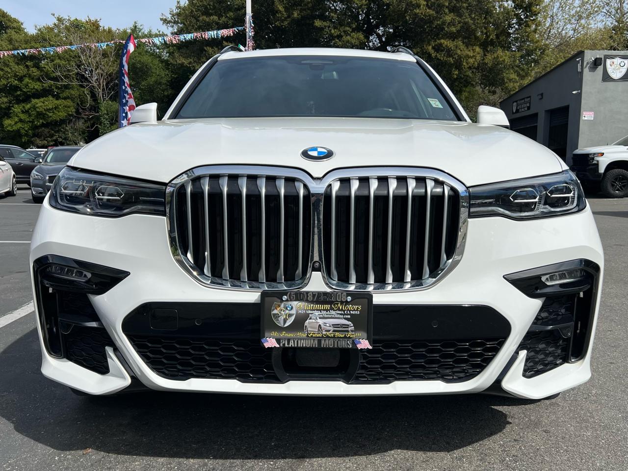 BMW X7 xDrive40i Sports Activity Vehicle 2021