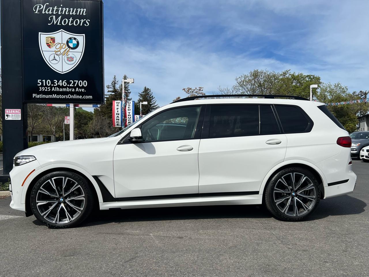 BMW X7 xDrive40i Sports Activity Vehicle 2021