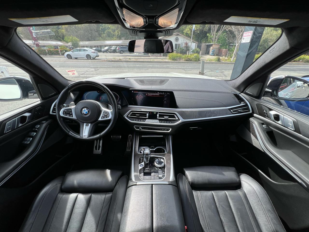 BMW X7 xDrive40i Sports Activity Vehicle 2021