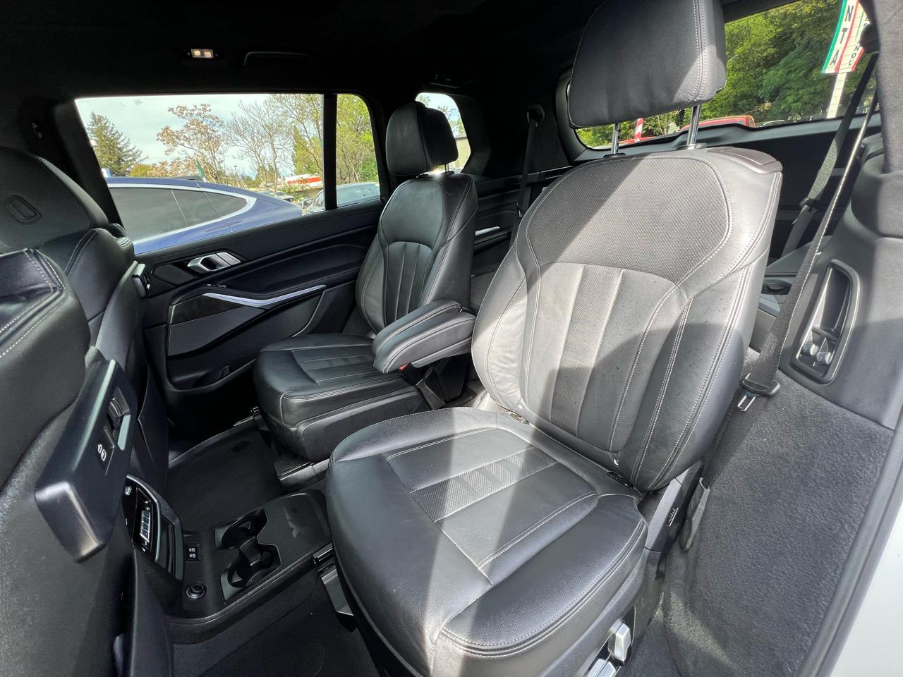 BMW X7 xDrive40i Sports Activity Vehicle 2021