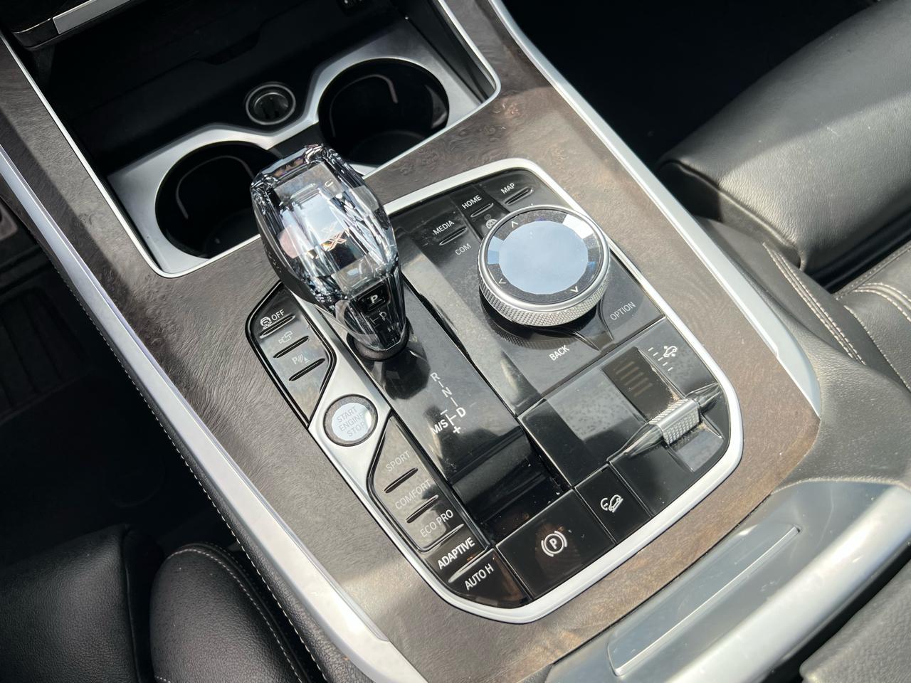 BMW X7 xDrive40i Sports Activity Vehicle 2021