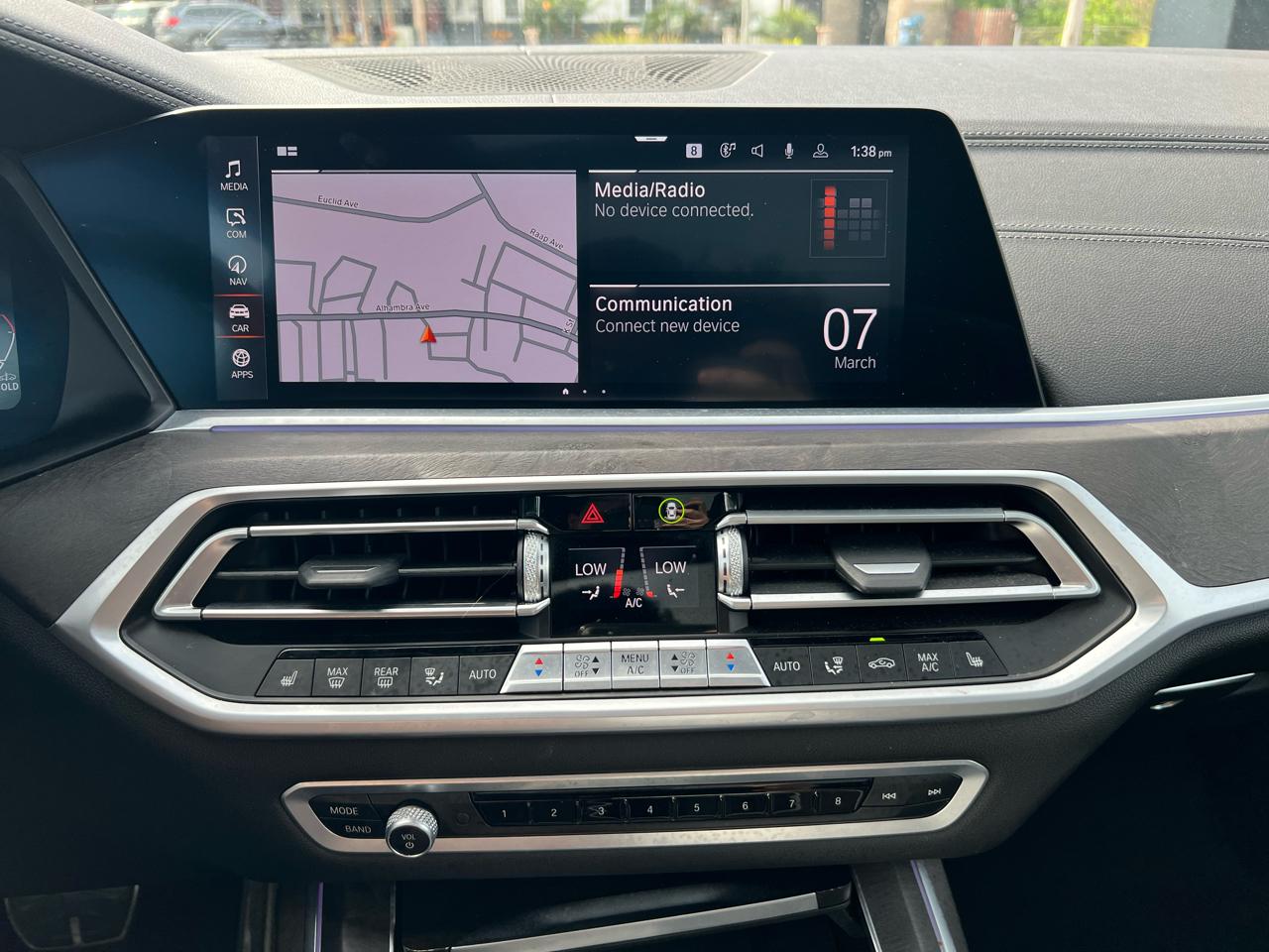 BMW X7 xDrive40i Sports Activity Vehicle 2021