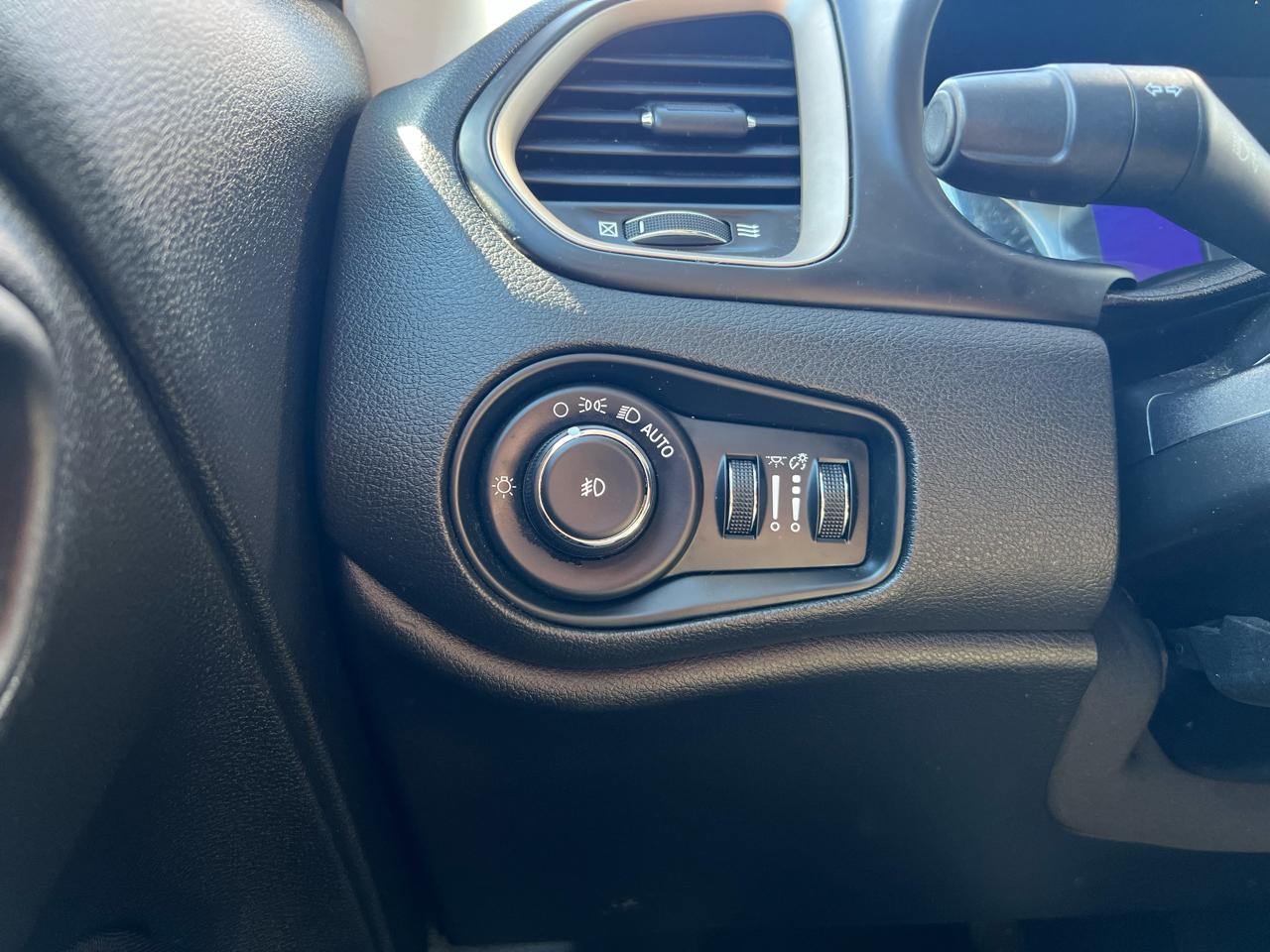 Jeep Renegade 4WD 4dr Latitude 2015