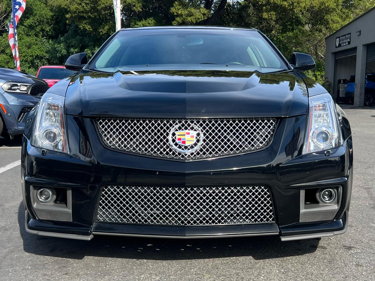 Cadillac CTS-V Sedan  2012