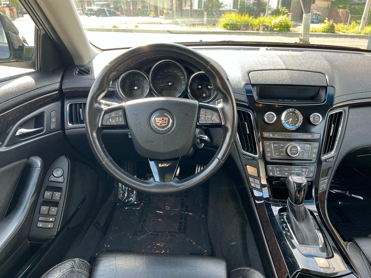 Cadillac CTS-V Sedan  2012