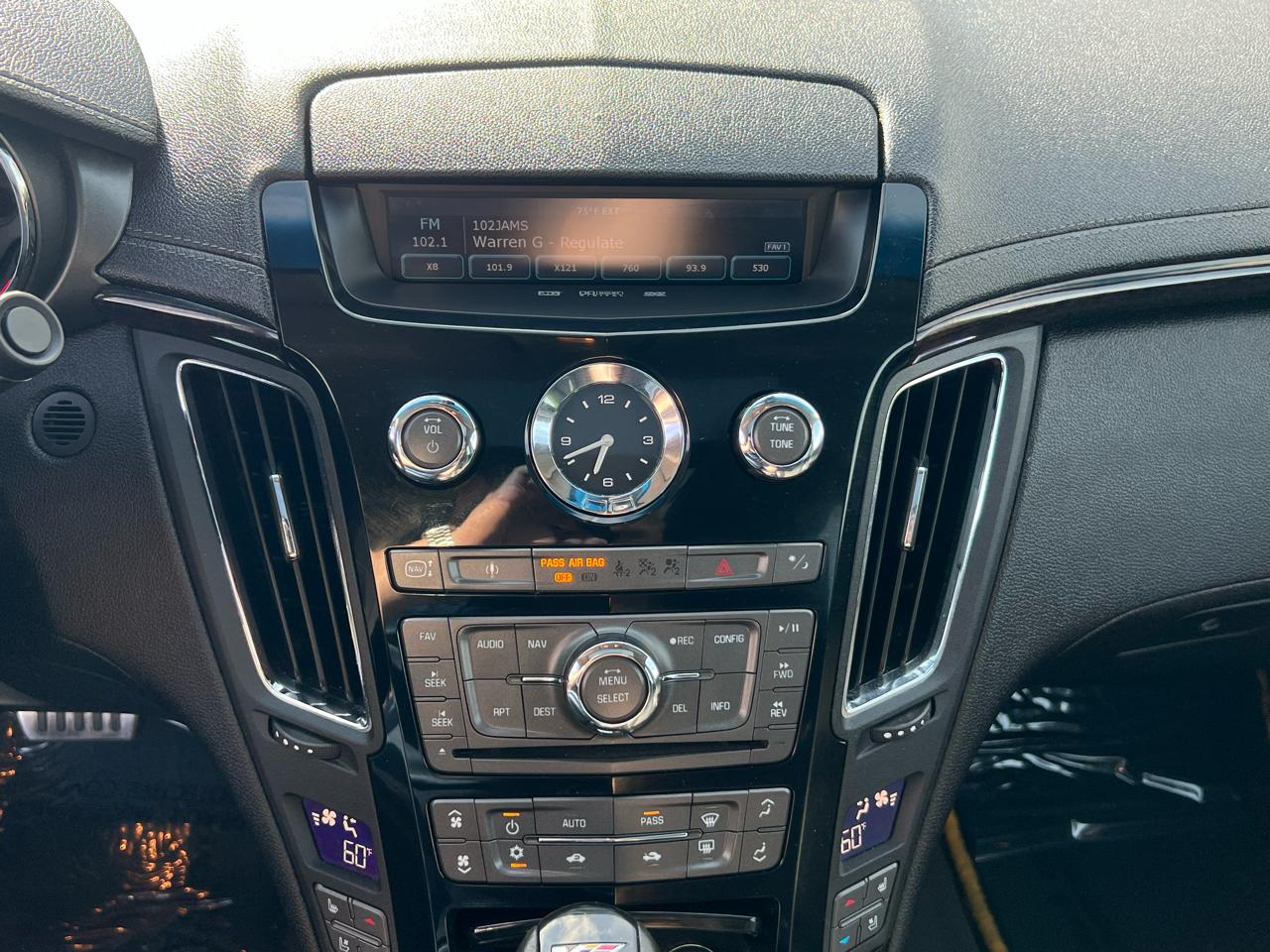 Cadillac CTS-V Sedan  2012