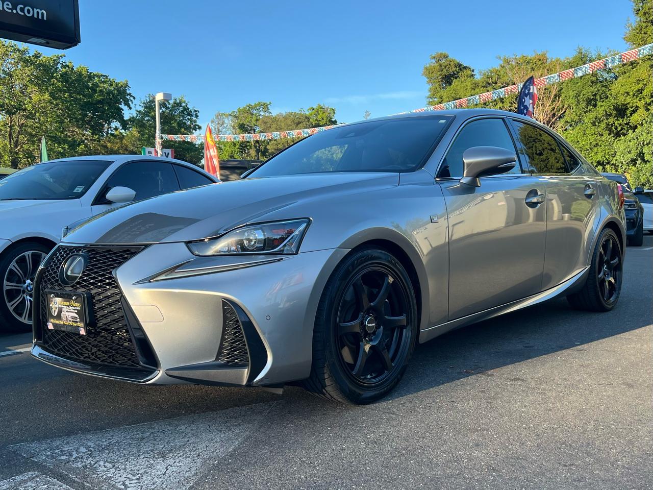 Lexus IS  2020