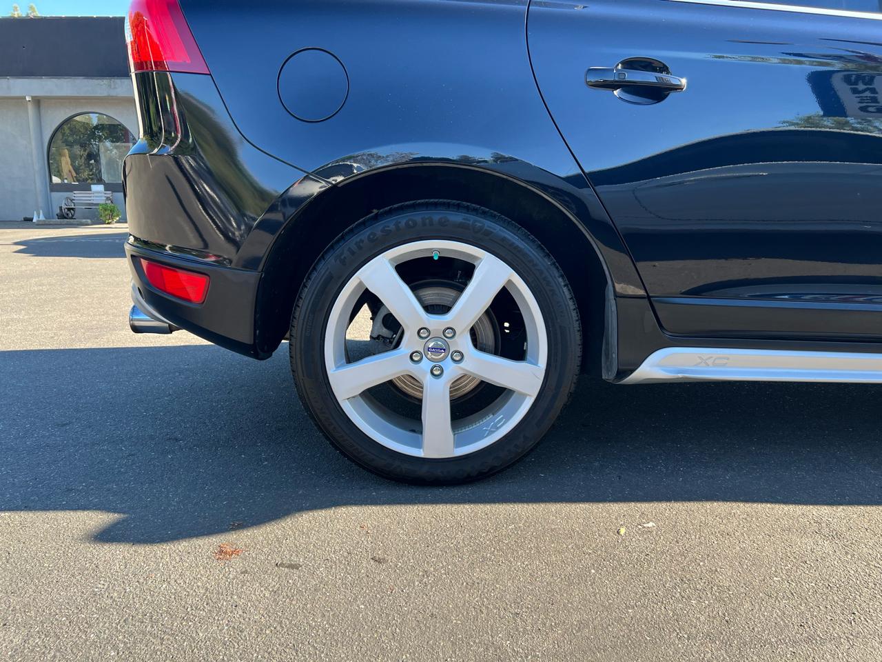 Volvo XC60 AWD 4dr 3.0T 2010