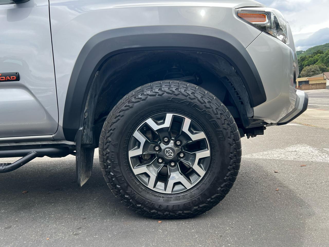 Toyota Tacoma 4WD  2020