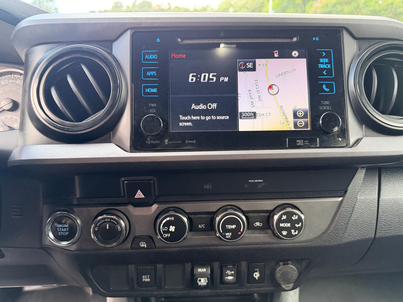 Toyota Tacoma 4WD  2019