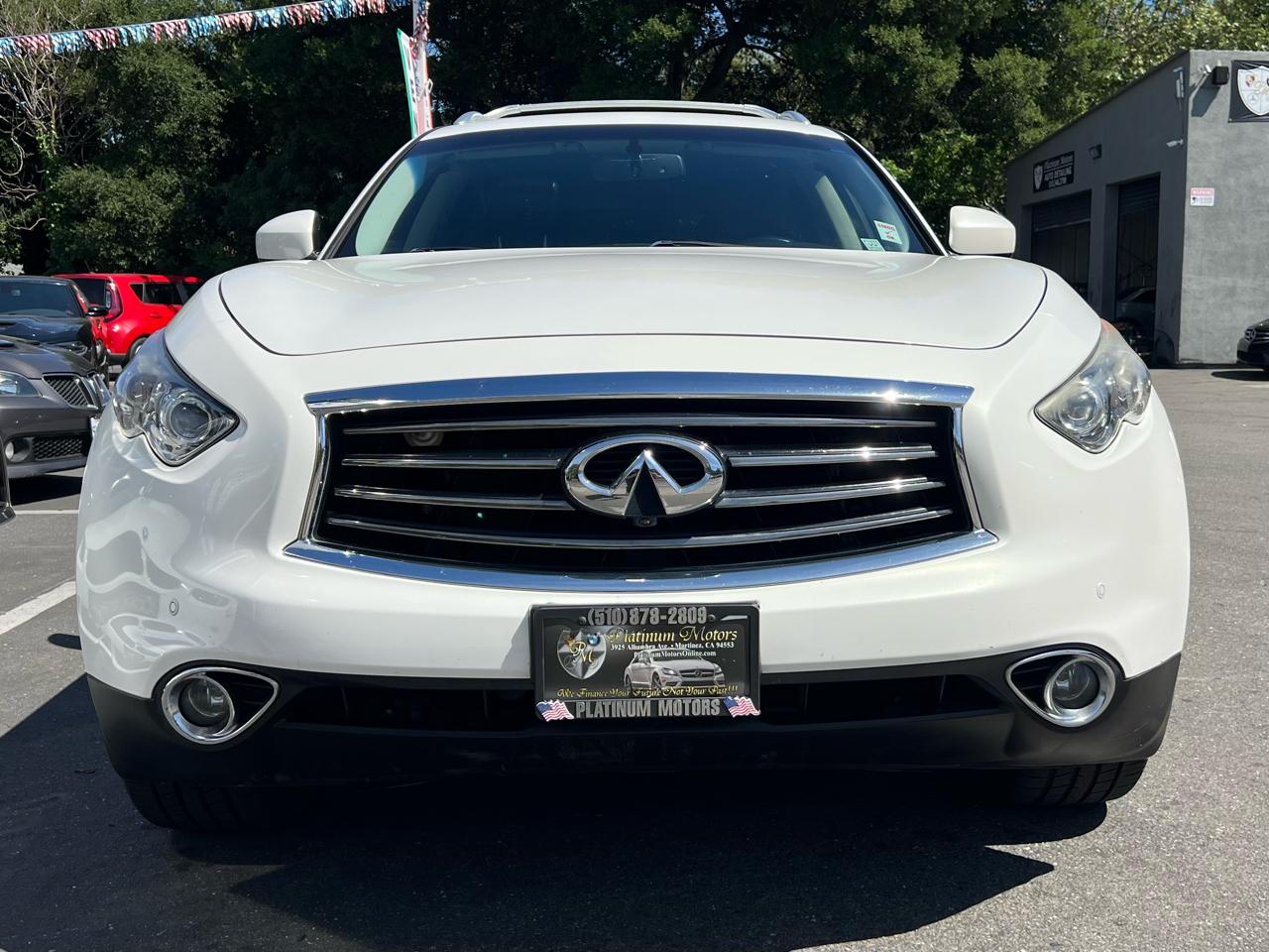 Infiniti QX70  2014