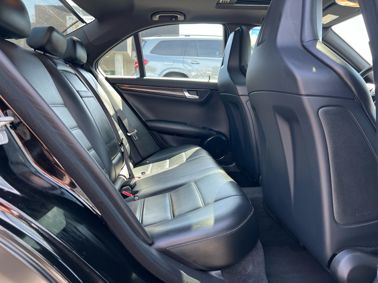 Mercedes-Benz C-Class  2010