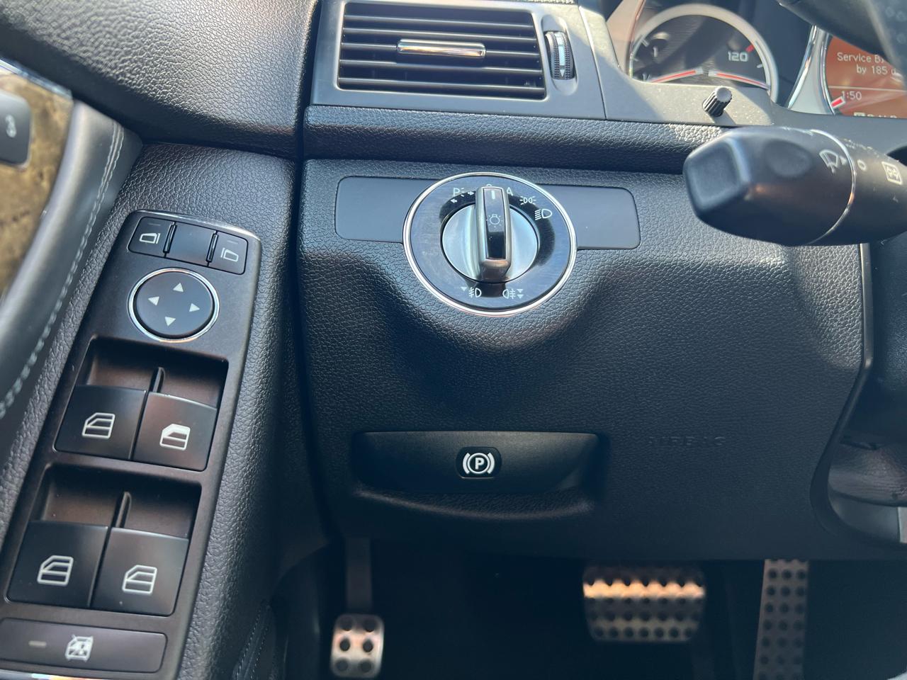 Mercedes-Benz C-Class  2010