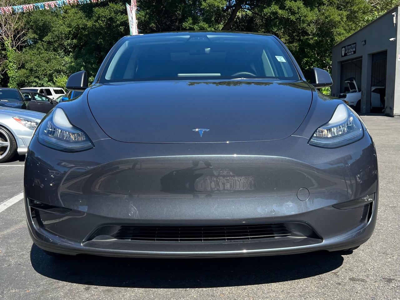 Tesla Model Y  2021