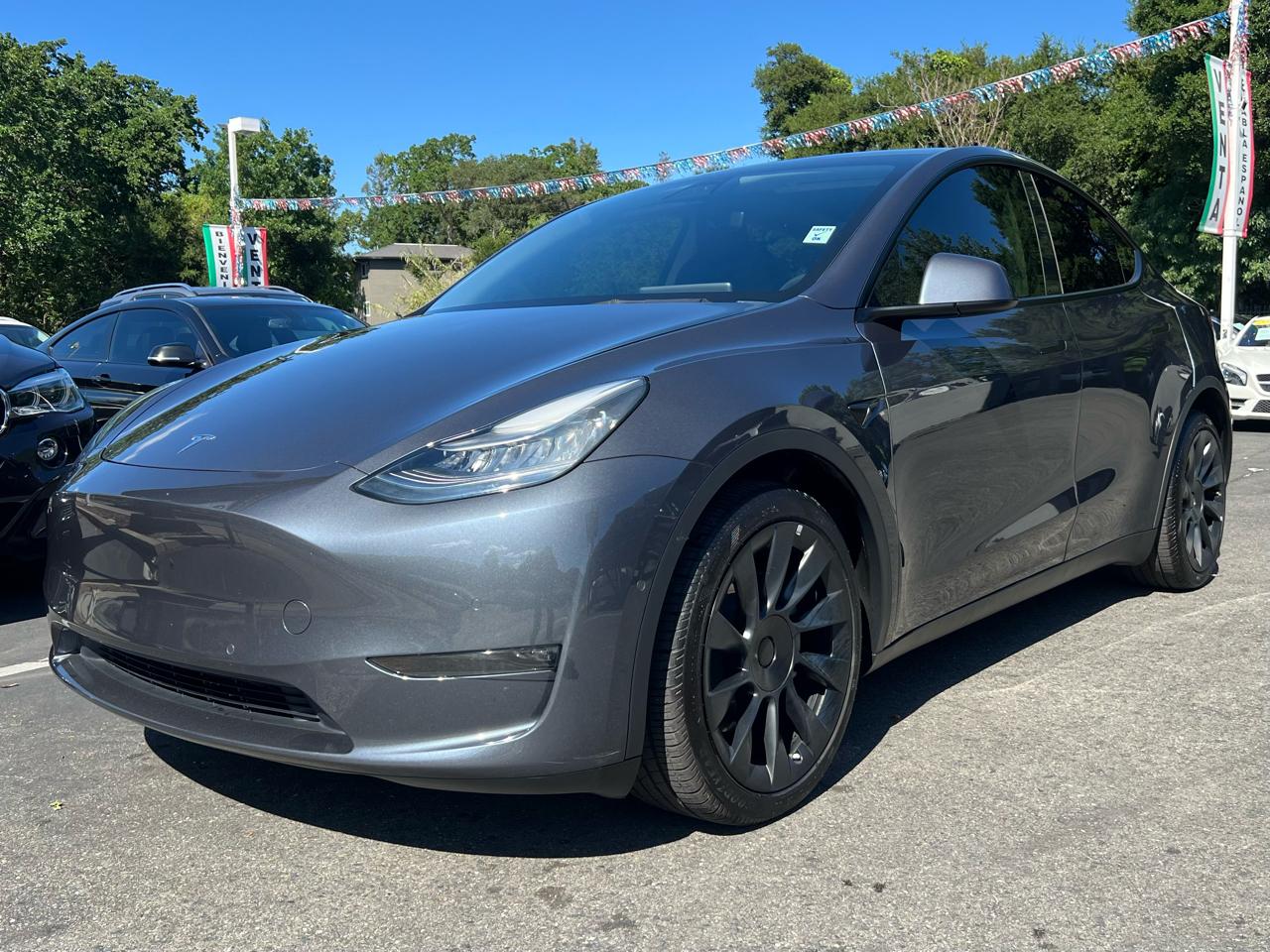 Tesla Model Y  2021