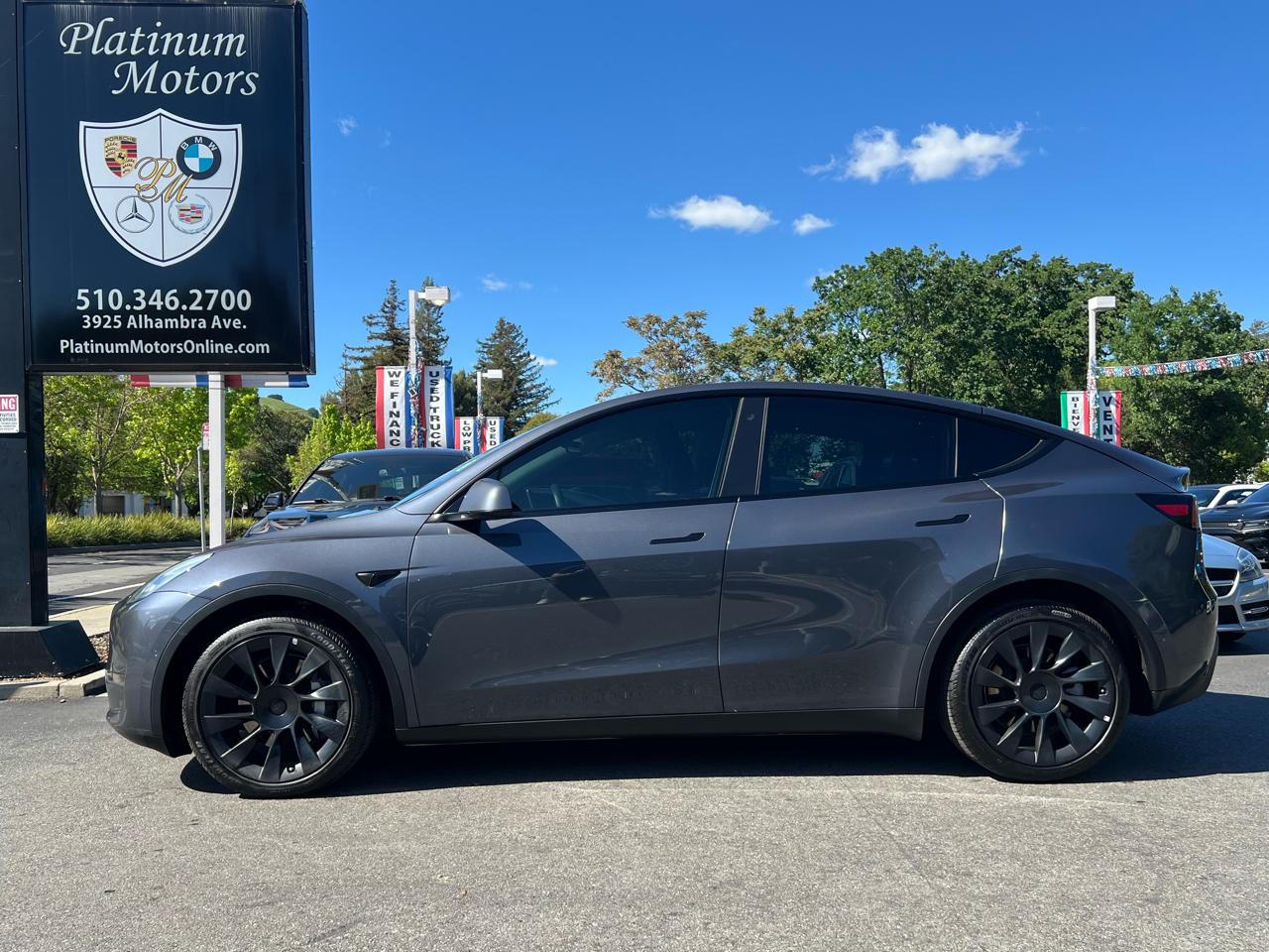 Tesla Model Y  2021