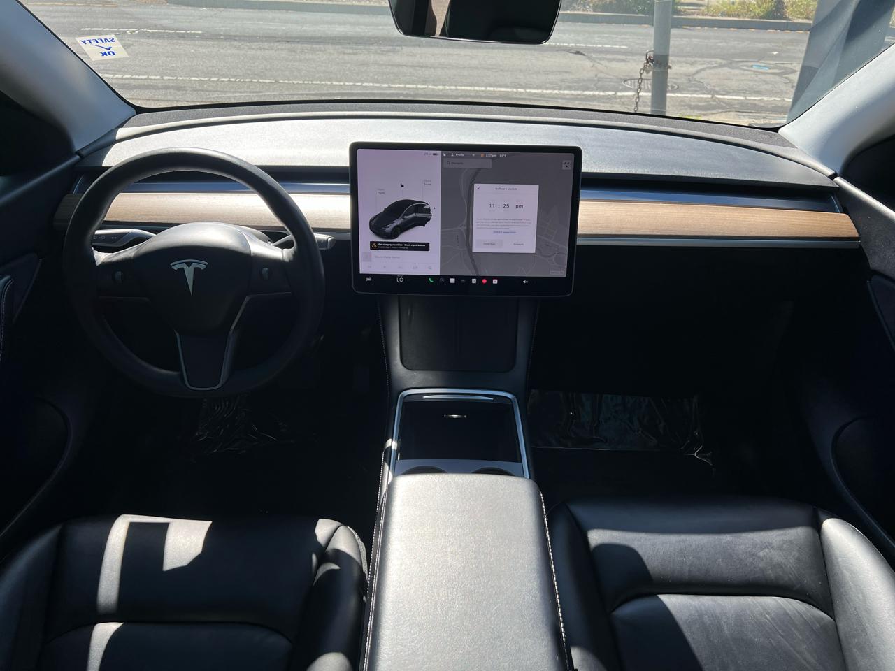 Tesla Model Y  2021