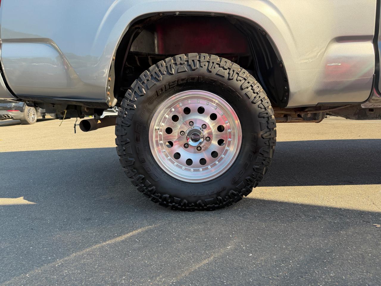 Toyota Tacoma  2016