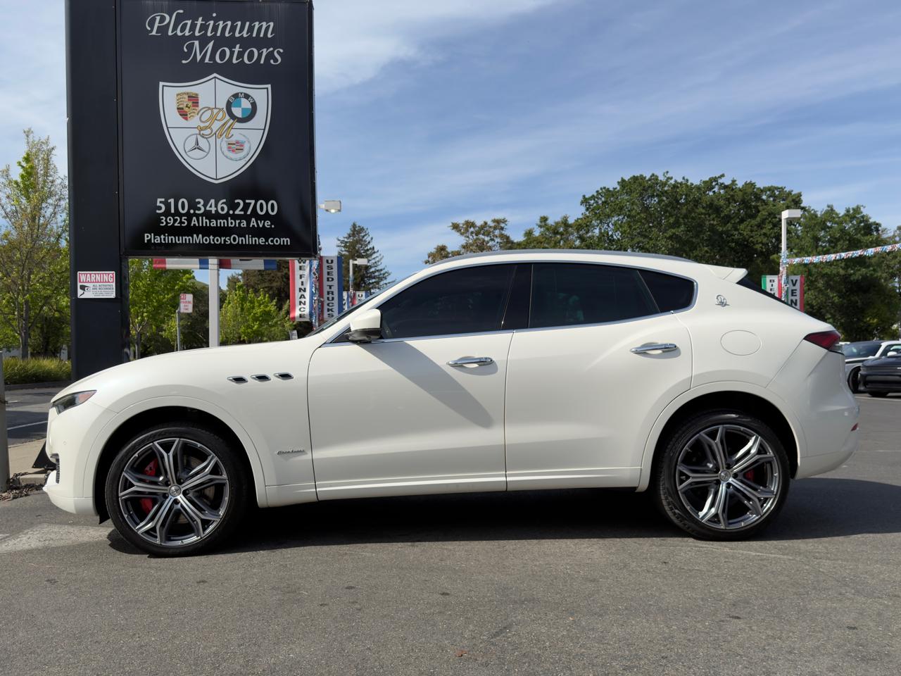 Maserati Levante  2021