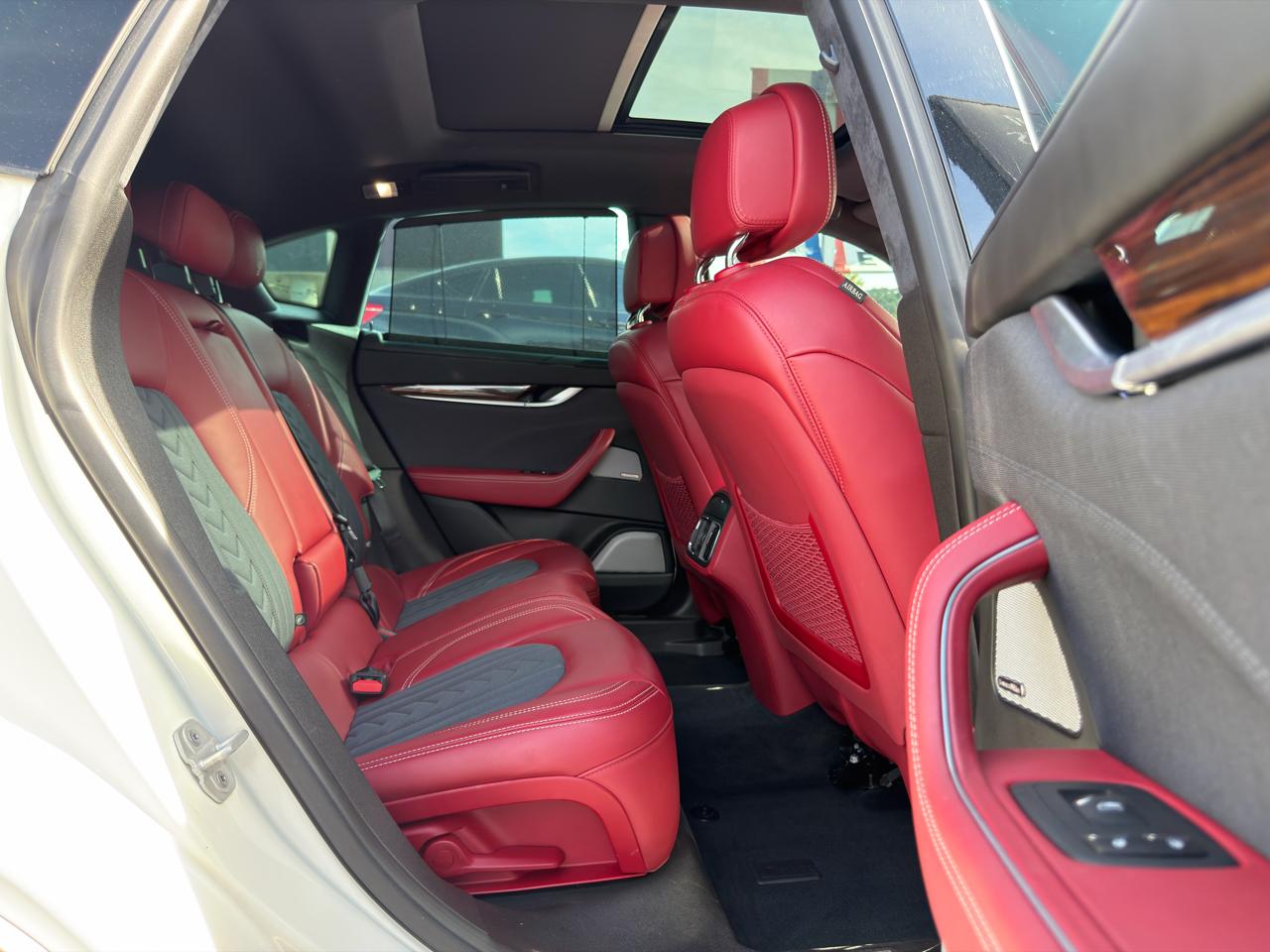 Maserati Levante  2021