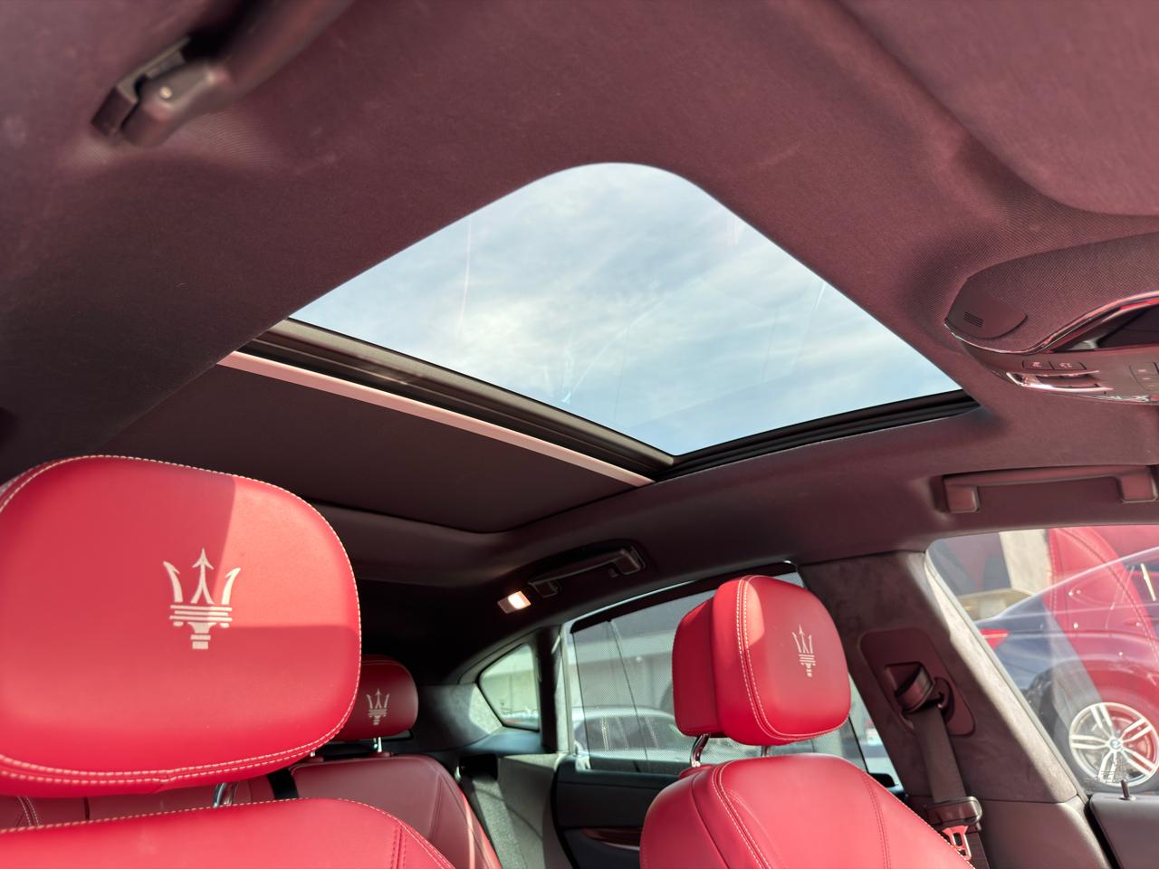 Maserati Levante  2021