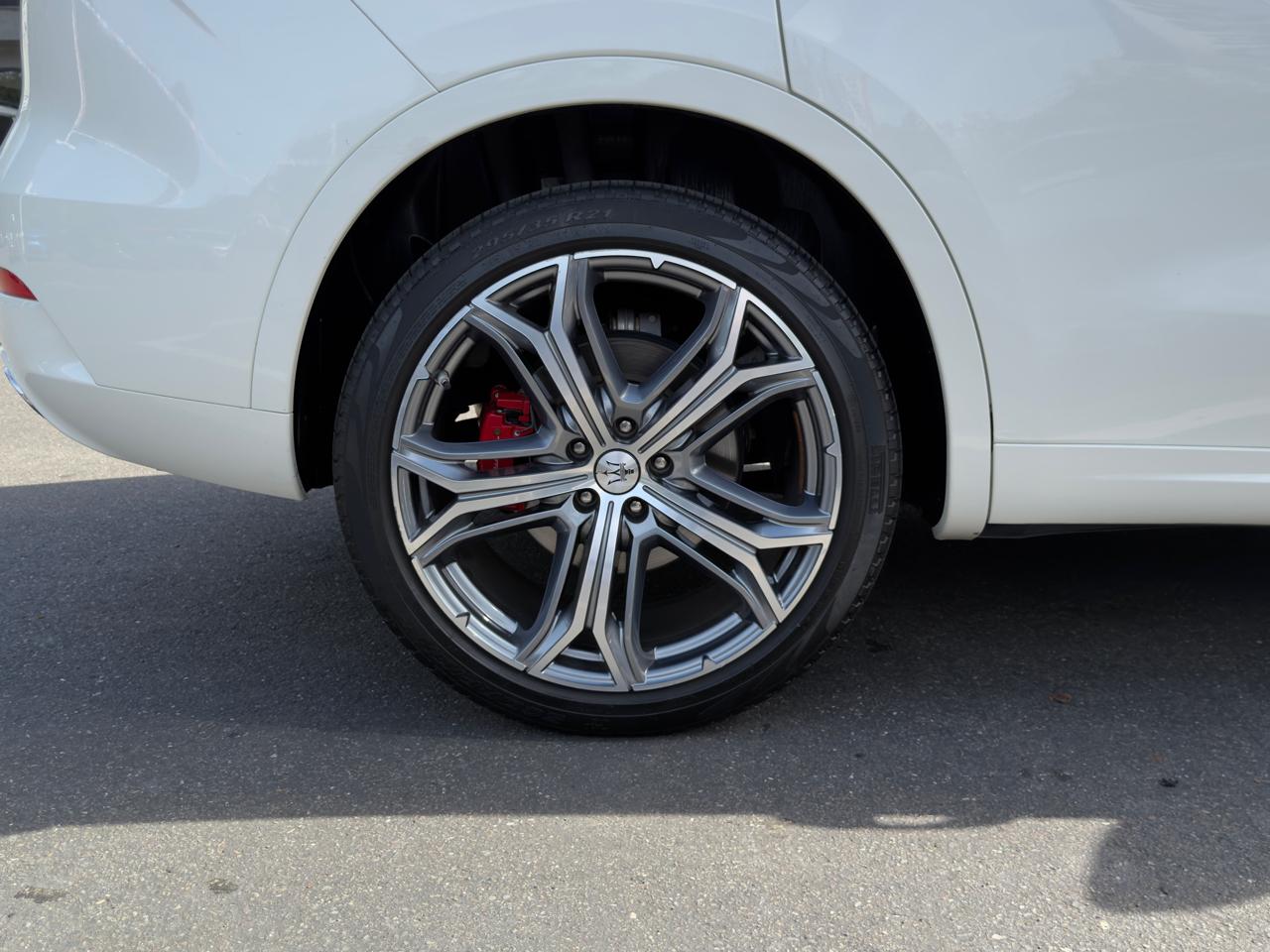 Maserati Levante  2021