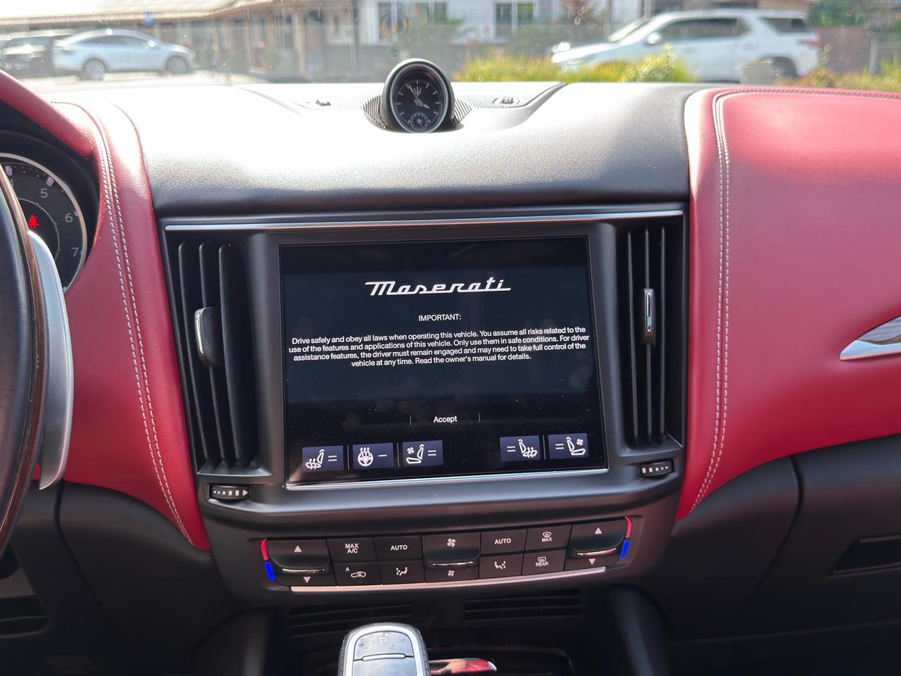 Maserati Levante  2021