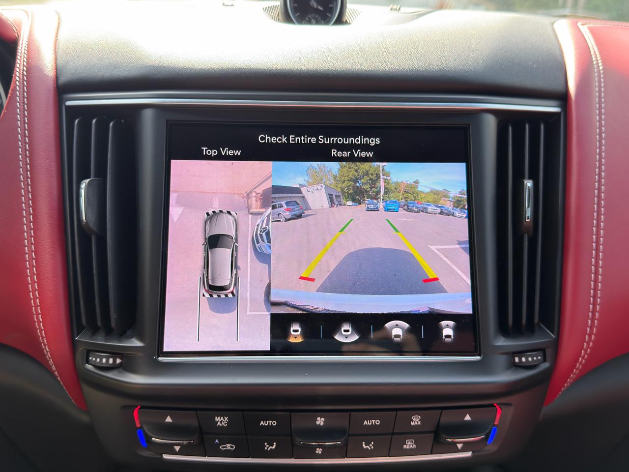 Maserati Levante  2021