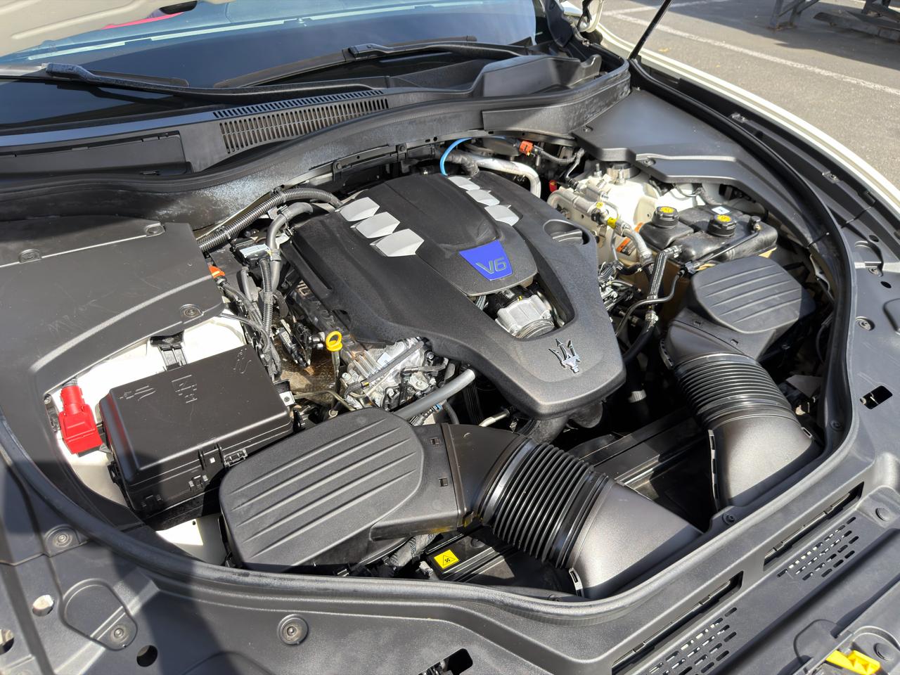 Maserati Levante  2021