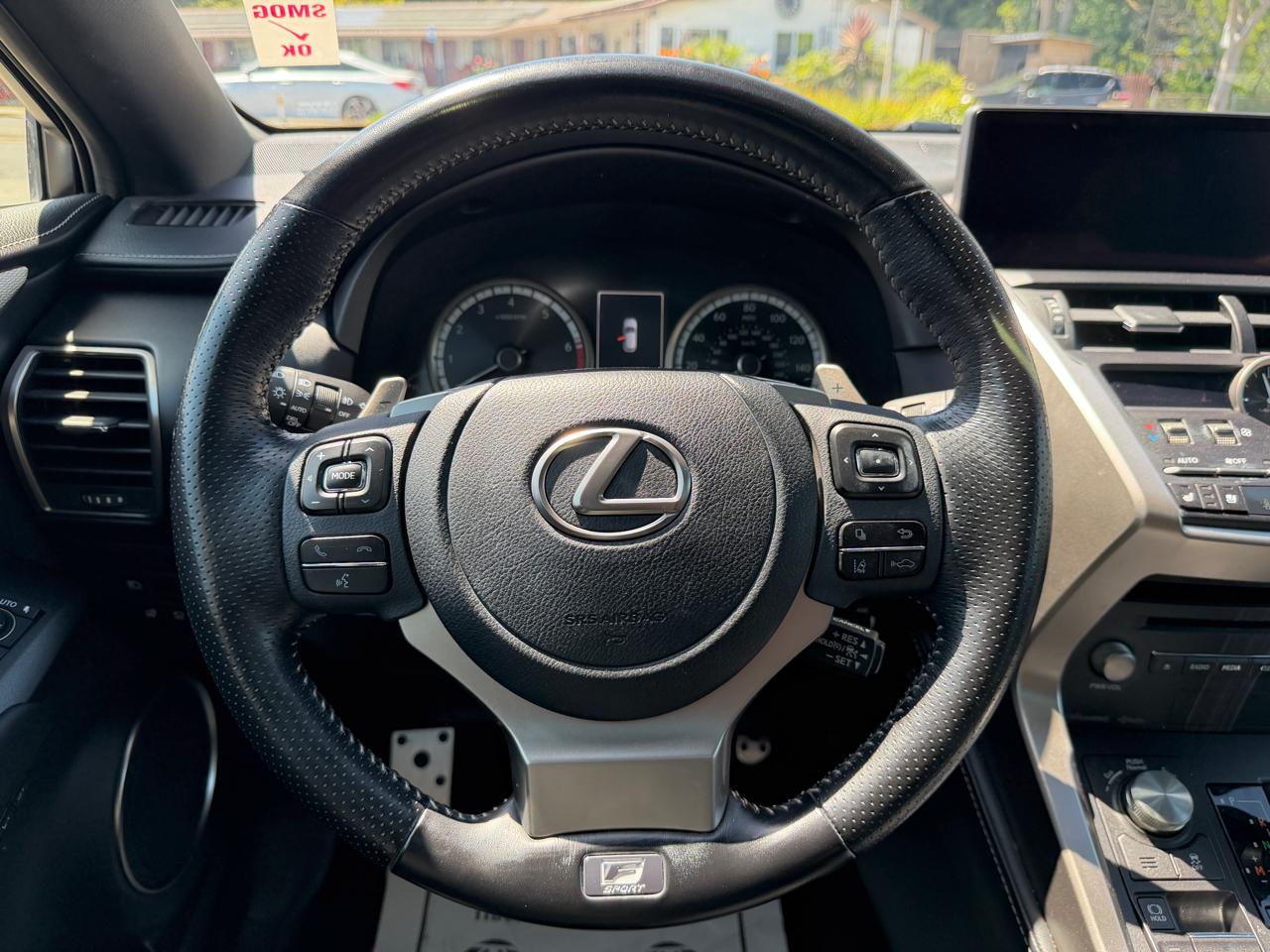 Lexus NX  2021