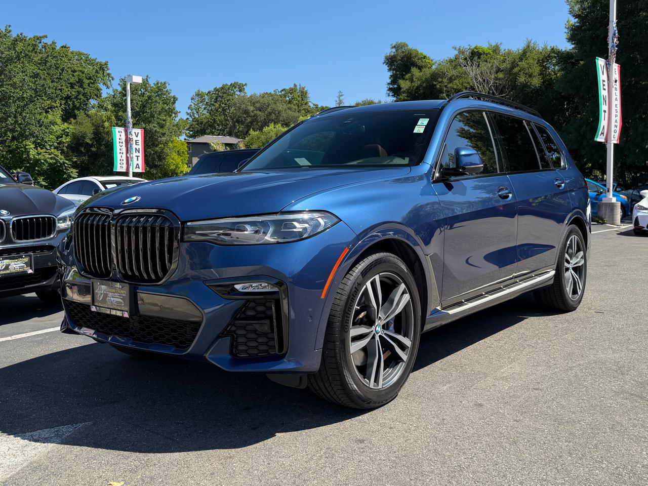 BMW X7  2021
